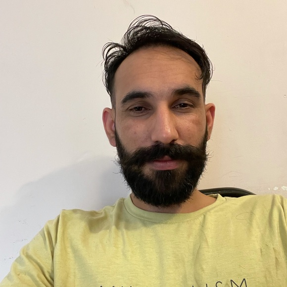 Meet your Posher, Gurpreet - Picture 1 of 1